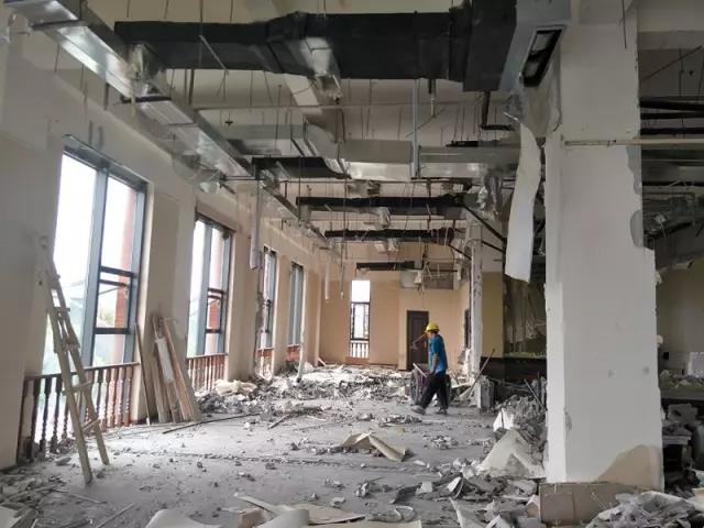 施工現場.jpg 施工現場.jpg